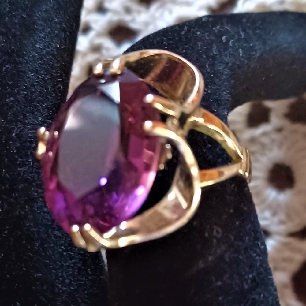 18K HGE Amethyst (Amethyst colored?) Ring size 5 - NEW LOWER PRICE!! - Picture 4 of 6